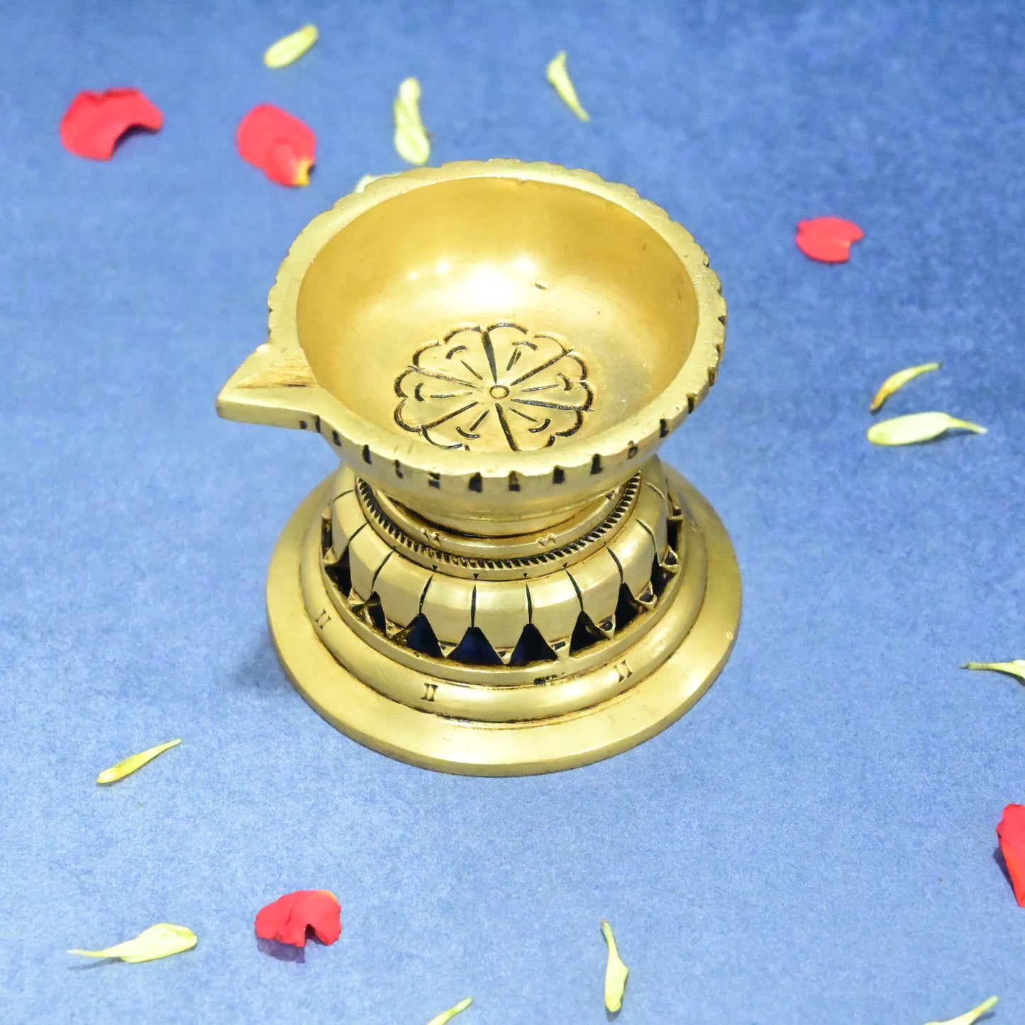 Brass Diya for puja small size (350 Grams) Single Wick heavy weight Diya for home decoration pooja (Deepak, Vilakku)