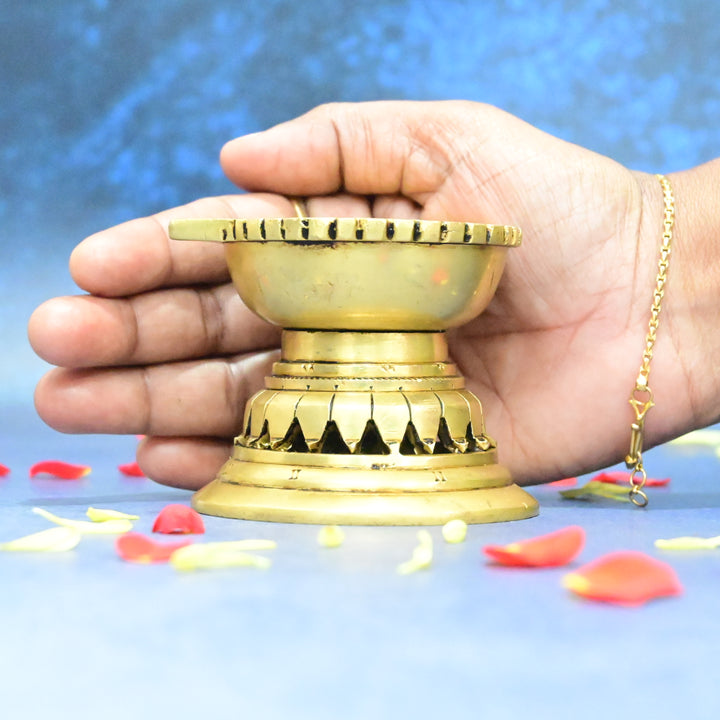 Brass Diya for puja small size (350 Grams) Single Wick heavy weight Diya for home decoration pooja (Deepak, Vilakku)