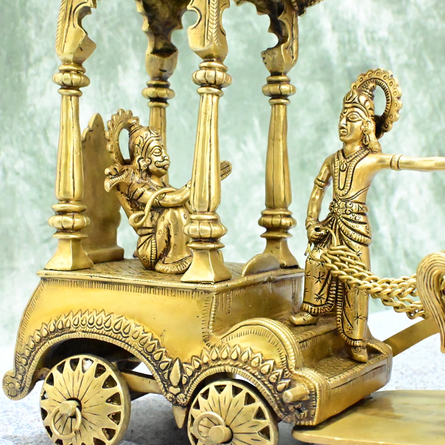 Brass Krishna arjun rath idol big size (16 Inch, 9.2 Kg) Brass Krishna arjuna rath statue chariot horses showpiece home decor