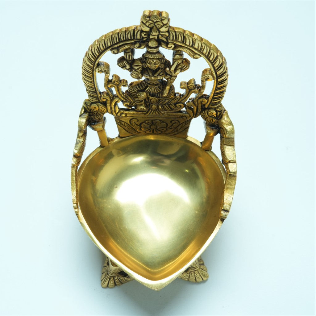 Brass diya puja (Small size) for home decor: Sri Raja Rajeshwari diya (Deepak, 1.3 Kg)