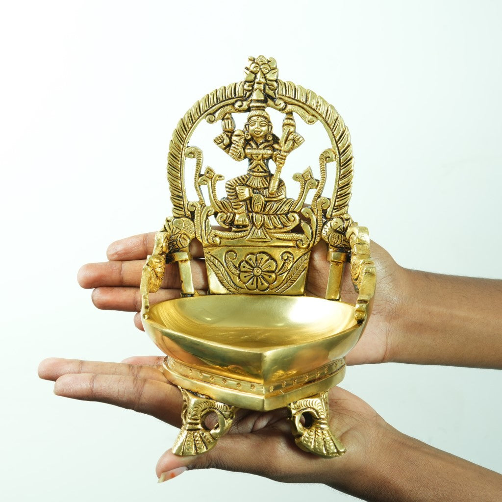 Brass diya puja (Small size) for home decor: Sri Raja Rajeshwari diya (Deepak, 1.3 Kg)