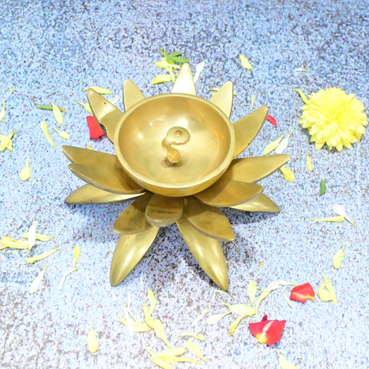 Brass Kamal Stand Diya for Home Temple Decoration Puja Room Big Size Solid Heavy (1100 Grams) Lotus Vilakku Pooja Mandir Items Articles Diwali Decorative Oil Lamp Lights Deepam Vilaku Gift