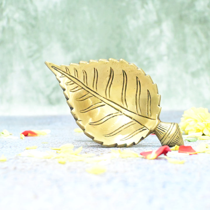 Brass Peepal Leaf Diya Stand for Home Decoration Puja Small Size (Set of 2) Vilakku Pooja Mandir Items Articles Diwali Decorative Oil Lamp Lights Deepam Pair Vilaku Gift