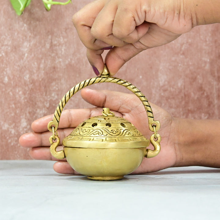 Brass Dhoop Dani Round Small Size (4.5 Inch) Dhuni stand for Pooja Mandir daily Puja room Home temple