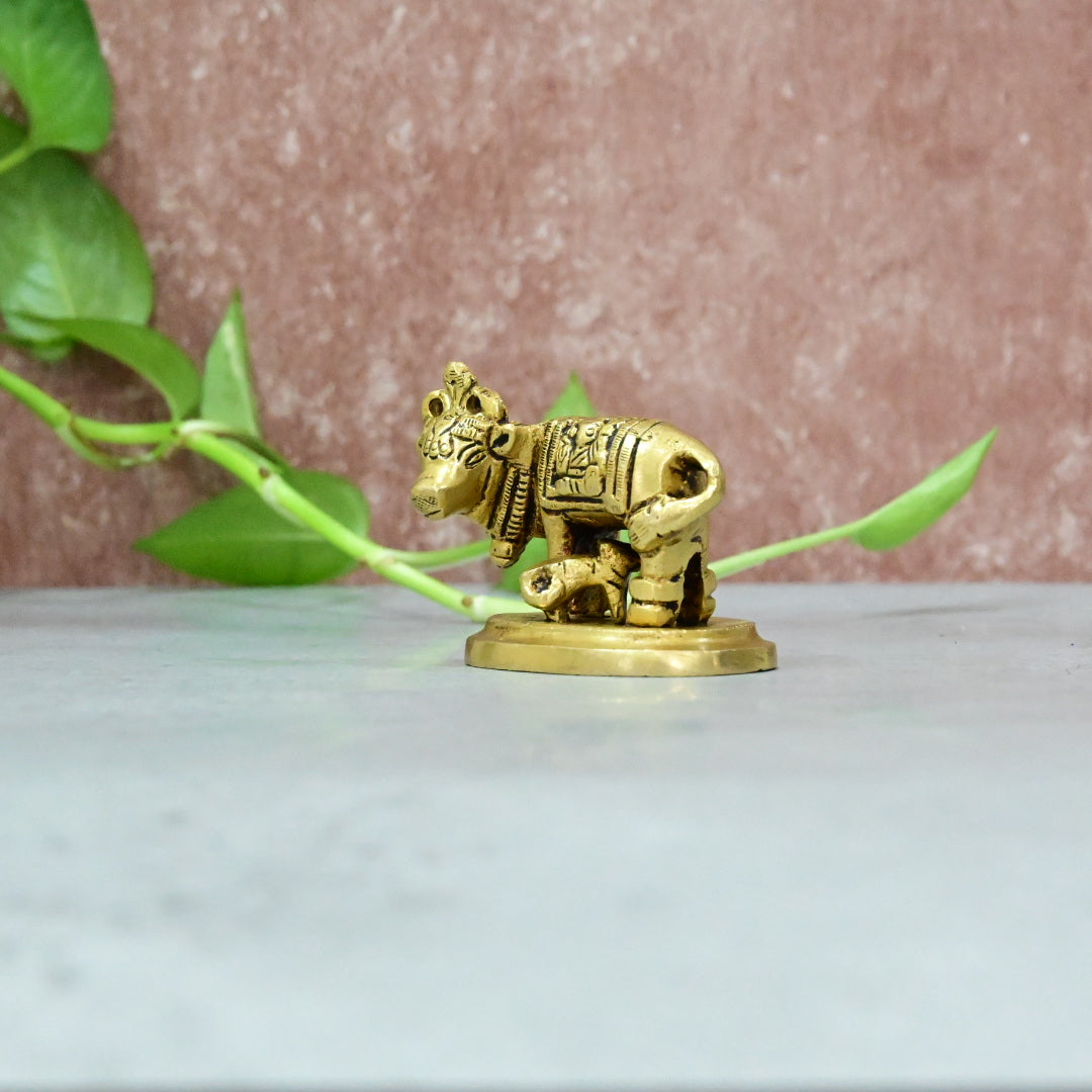 Brass Cow Calf Statue small size (2 Inch) Kamadhenu cow with calf idol small size murti for pooja mandir home decor