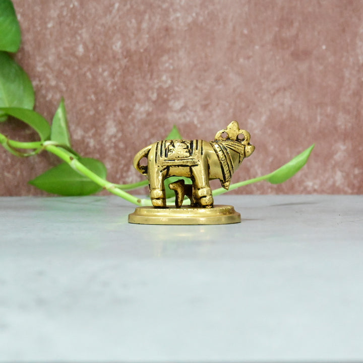 Brass Cow Calf Statue small size (2 Inch) Kamadhenu cow with calf idol small size murti for pooja mandir home decor