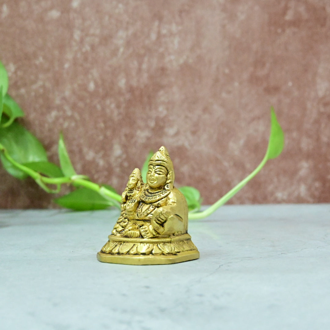 Brass Kuber Idol Small size (2.5 Inch) Kubera Statue Murti for Vastu Puja room Lord Kuberudu Sitting for Home Pooja Mandir