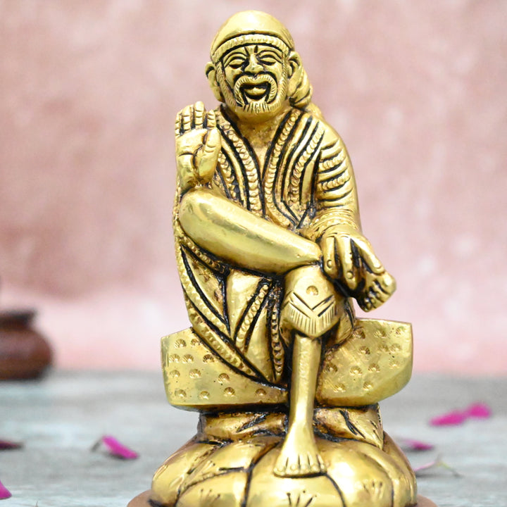 Saibaba idol for pooja room small size (4.5 Inch) Brass Saibaba statue puja home decor