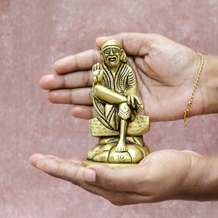 Saibaba idol for pooja room small size (4.5 Inch) Brass Saibaba statue puja home decor