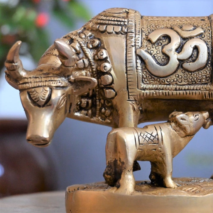 Cow and calf statue brass kamadhenu cow with calf idol small size statue for pooja home decor